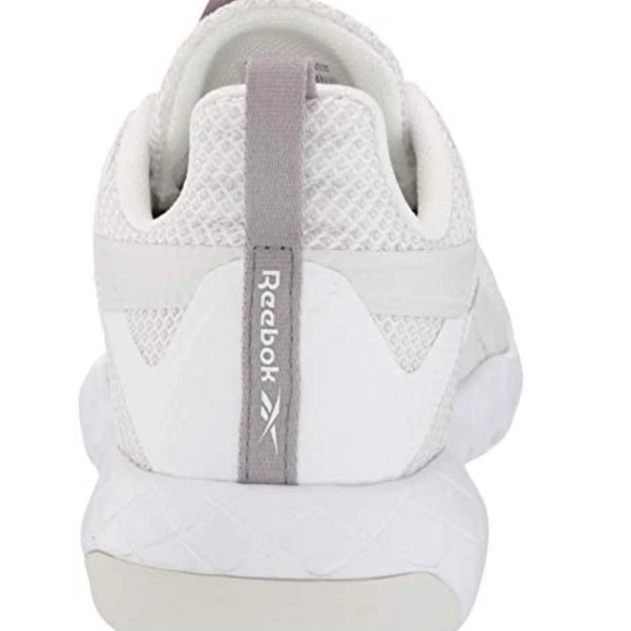 NEW IN BOX WHITE WOMENS REEBOK - Picture 2 of 5